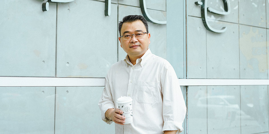 Vico Lomar, Co Founder dan CEO Fore Coffee